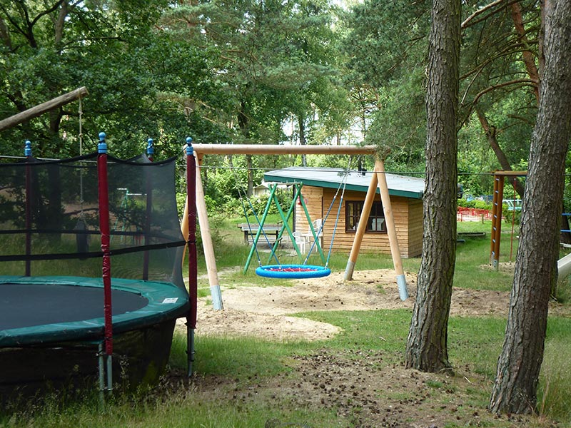 Nieuwe trampoline geplaatst